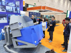 Volcador Hidráulico para Camiones de Pescado/Camarones de 1000-1500 kg - Product Image 3