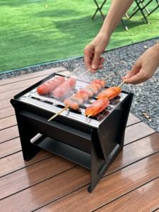 Nouveau mini <span class=keywords><strong>barbecue</strong></span> portable en métal, <span class=keywords><strong>barbecue</strong></span> de table pliable avec dispositif de sécurité contre les flammes pour le camping et l'utilisation en extérieur - Product Image 5