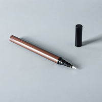 Tube de conteneur d'eye-liner liquide en plastique ultra-fin avec applicateur à pointe feutre de précision