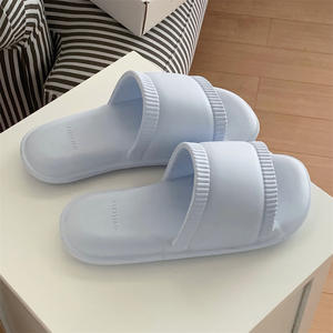 XIXITIAO 도매 조용한 편안한 게스트 슬리퍼 친환경 EVA 미니멀리스트 디자인 대량 맞춤 호텔 슬리퍼 에어비앤비용 - Product Image 2