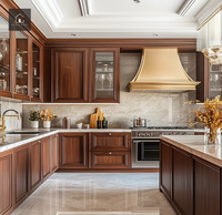 Gabinetes de Cocina de Madera Sólida Tradicionales de Lujo XINGRUO con Isla de Encimera de Mármol, Venta al Por Mayor, Personalizados para Villas, Alta Calidad