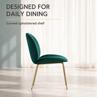 Échantillon gratuit Vente entière Chaise de restaurant moderne Fauteuil en velours nordique Mobilier de salle à manger Chaise de salle à manger en tissu avec pied en or