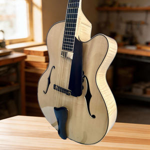 גיטרה חשמלית ג'אז בעבודת יד של יונזי 2AFlamed Maple Luthier בגודל 18 אינץ', גימור ניטרו, גוף חלול, פיקאה עליונה, לוח אצבע אבוני - Product Image 1