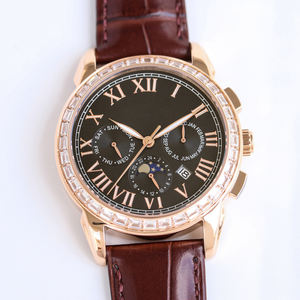 Fabriquée avec des techniques de fabrication ultra-compliquées, cette montre-bracelet mécanique pour homme est un modèle sportif et décontracté. - Product Image 2