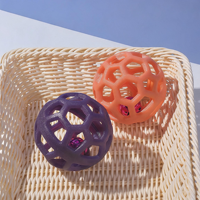 Jouet interactif pour chien, mignon et durable, en forme de ballon creux avec clochette, pour l'entraînement et le soulagement de l'ennui, en TPR, pour usage quotidien, convient aussi aux chats