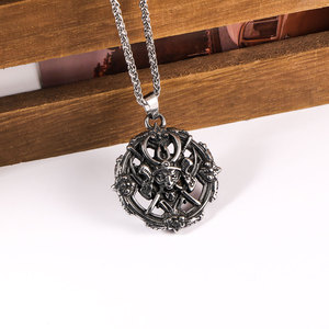 Collar con Colgante de Acero Inoxidable para Hombre, Estilo Guerrero Retro Europeo Americano, Amuleto con Diseño de Espada Plateada SP1116 - Product Image 3