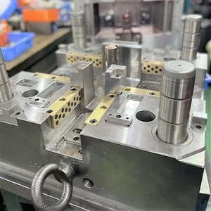 قطع إصنع بلاستيكية بحقن قوالب بألوان متعددة، قوالب بلاستيكية بتصميمات مخصصة، مصنع صناعة قطع بلاستيكي بضربتين من الصين - Product Image 5