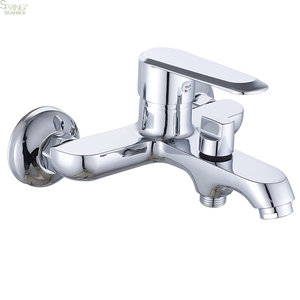 Современный настенный смеситель для ванной с двойной ручкой - Product Image 1
