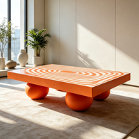 Table basse carrée contemporaine de designer en FRP, motif tourbillon peint à la main, pieds sphériques, pour décoration intérieure de luxe