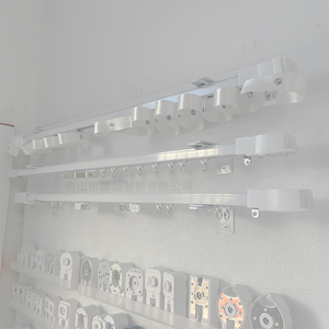 Rails personnalisés <span class=keywords><strong>pour</strong></span> systèmes <span class=keywords><strong>de</strong></span> rideaux électriques intelligents, design moderne <span class=keywords><strong>pour</strong></span> appartements et hôtels - Product Image 2