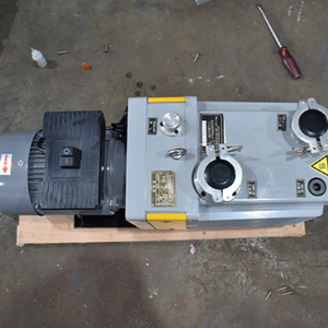 ปั๊มสุญญากาศแบบโรตารี่เวนแห้งไร้น้ำมัน ประสิทธิภาพสูง 140 ลบ.<span class=keywords><strong>ม</strong></span>./ชม. <span class=keywords><strong>ม</strong></span>อเตอร์สา<span class=keywords><strong>ม</strong></span>เฟส รุ่น ZBW80E 600mbar 4 แรงม้า OEM แรงดันสูง <span class=keywords><strong>ดูด</strong></span>และเป่า - Product Image 4