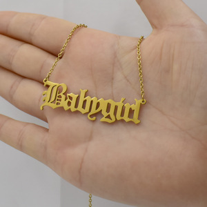 Nome personalizzato collana con lettera in oro 18 carati pendenti con targhetta in acciaio inossidabile OEM/ODM personalizzati per uomo donna - Product Image 4