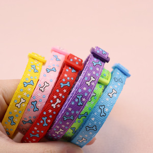 Collar de perro de nailon con estampado de leopardo para cachorros pequeños de moda campana pequeña de color plástico recubierto para gatos - Product Image 4