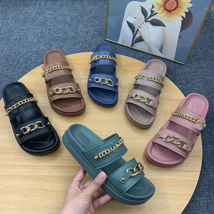 Chaussures à chaîne en plastique pour femmes Nouveaux styles Chaussures élégantes de luxe Femmes élégantes <span class=keywords><strong>Chaussons</strong></span> tendance 2023 - Product Image 5