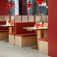 Ensemble de tables et chaises de salle à manger en bois modernes pour hôtels et restaurants de restauration rapide