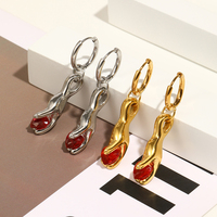 Boucles d'oreilles en acier inoxydable plaqué or Dreamidea Bijoux de charme délicats avec accent de cristal rouge