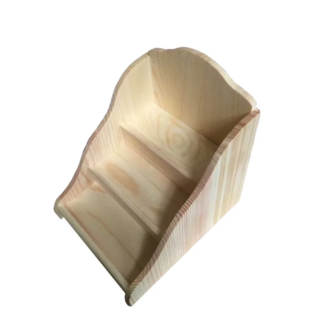 Estante de exhibición de mostrador de madera Soporte de venta al por menor de madera de 3 niveles personalizado Venta al por mayor Producto de tienda de madera natural Estantes de exhibición de almacenamiento escalonados