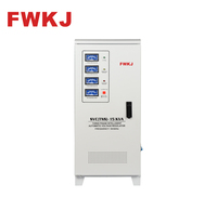 Stabilisateur de tension à condensateur triphasé 15 KVA avec enroulement en cuivre, affichage LCD, technologie SVC, 50 Hz