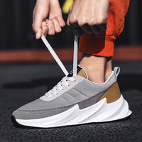 OEM Custom Logo Zwarte Modieuze Stijlvolle Ademend Hardloopschoenen Lichtgewicht voor Heren Alle Seizoenen