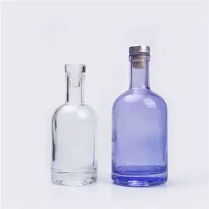 Aangepaste Of Standaard Goede Prijs Russische Wodka Blauwe Fles 200Ml 375Ml 500Ml 750 Kobaltblauwe Kleur Glas Wodka Fles Met Kurk Top