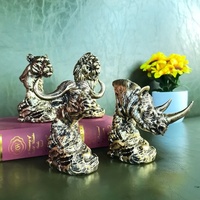 Buste d'animal moderne en métal, figurine réaliste Tête de Lion ou de Taureau, artisanat en résine, décoration artistique pour étagère de maison ou bibliothèque