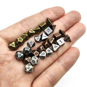 Logo personnalisé 6mm métallisé D & D Mini jeu de dés polyédriques DND Donjons et dragons Dés en métal pour jeux de société et jeux de rôle - Product Image 2