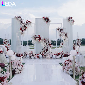 Arche de mariage en métal blanc de haute qualité LEDA, toile de fond métallique pour mariage - Product Image 1