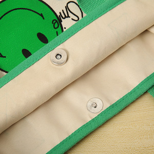 Sacchetti di tela riciclata multifunzione alla moda 2023 con un bellissimo motivo per le donne che giocano in spiaggia - Product Image 3