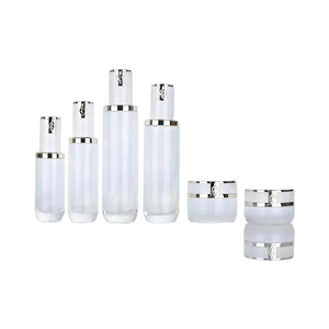 <span class=keywords><strong>AHC</strong></span> ชุดครีมขวดสเปรย์แก้วกลมขนาด120มล. พร้อมอุปกรณ์เสริมครีมทาหน้าเคลือบ UV - Product Image 2