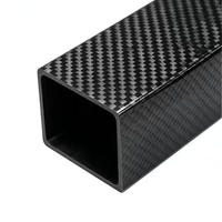 Tube en fibre de carbone mat carré léger sur mesure OEM, compatible CNC pour pièces de renforcement de stand d'exposition