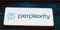Code d'activation de l'abonnement Perplexity Pro pour la recherche IA avec les modèles Claude 3.7/4o/4.5 sur téléphone mobile