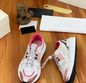 Nouvelles chaussures de sport tendance pour hommes, confortables, élégantes, en cuir synthétique de haute qualité, décontractées, à lacets. - Product Image 3