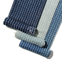 Tissu denim bleu au crochet, 70% coton, 9,5 oz, avec positionnement de trous parallèles, perforé, traité, fabriqué en usine