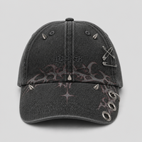 Großhandel: Gothic Punk Washed Baseball Cap mit Nieten, Spikes und Ösen – Individuelle Streetwear Trucker Dad Hat für Herren