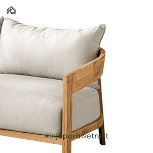 Un sofá de madera de teca maciza elaborado para una resistencia duradera y un diseño atemporal que aporta calidez y elegancia a cualquier interior. - Product Image 3