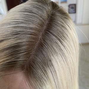 Perruque en cheveux humains vierges blonds européens en gros, sans colle, mèches, double trame, cuticules alignées, perruque en dentelle HD brute pour femmes - Product Image 5