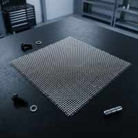 Rouleau de treillis carré en acier inoxydable, moyen, pour la fabrication artisanale, durable, diverses tailles standard et entièrement personnalisables selon vos besoins