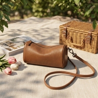 Sac à bandoulière/portable polyvalent en cuir véritable pour femme, avec fermeture éclair, design minimaliste vintage en forme de baril de café