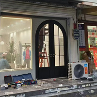 Ventana de Aluminio con Doble Vidrio Templado, Diseño Arqueado Francés, Exterior Moderno, Impermeable, Resistente al Viento, con Rotura de Puente Térmico, para Villa