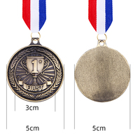 Médailles en métal à motif de conception personnalisé avec lettre et motif de trophée Médaille de couleurs vintage Rubans personnalisés Médaille sportive