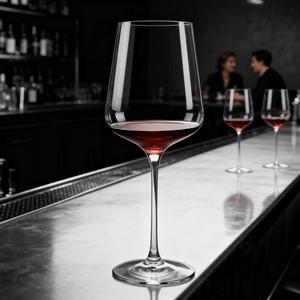 Nouveau <span class=keywords><strong>verre</strong></span> <span class=keywords><strong>à</strong></span> vin en <span class=keywords><strong>verre</strong></span> <span class=keywords><strong>à</strong></span> <span class=keywords><strong>pied</strong></span> haut de style européen, tasse en <span class=keywords><strong>verre</strong></span> haut de gamme de restaurant d'hôtel, <span class=keywords><strong>verre</strong></span> <span class=keywords><strong>à</strong></span> vin logo personnalisable - Product Image 4