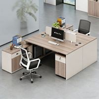 Ensemble de bureau et chaise pour deux personnes avec écran, design moderne minimaliste en bois, en forme de barre