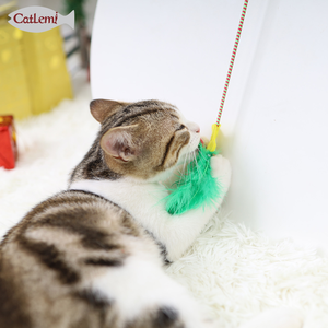 Venta al por mayor de plumas de hadas de colores de pavo, artesanía a granel, palo de cola, juguete para mascotas, varita interactiva para interiores, juguete de plumas de piel - Product Image 4