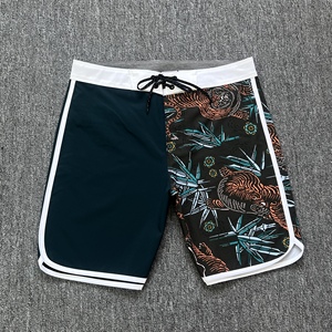 Bermudas de Baño de Lona 92% Poliéster de Secado Rápido para <span class=keywords><strong>Hombre</strong></span> al por Mayor con Estampado Floral Personalizado por Sublimación - Product Image 4