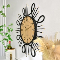 Jam Dinding Dekorasi Rumah Gaya Art Deco Rustic Still Life, Jarum Kuarsa, Baterai, Plat Tebal 30mm, Logam Hitam, Ruang Tamu
