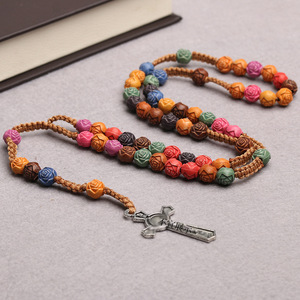 Christian Rose Beads Rosário Colar para As Mulheres Cruz Crucifixo Pingente Longa Cadeia Feminina Moda Religião Rosários Presente Da Jóias - Product Image 4