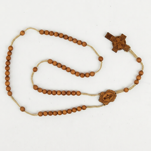 Rosario Católico Ecológico de Madera de Caoba con Cruz Colgante, Diseño Tallado y Grabado - Product Image 1