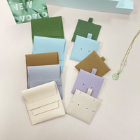 Pochette à Bijoux Luxe en Microfibre 8x8cm avec Logo Gaufré, Petite Enveloppe Cadeau pour Colliers et Bracelets, Sac à Bijoux