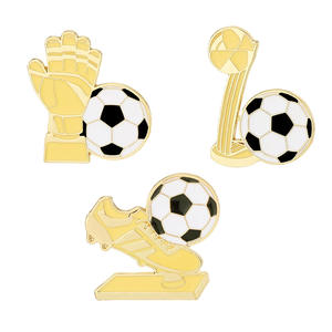 2026 World Football Sports Prize Accessoire Collection Médaille D'or Badge Golden Ball Award Broche Sac À Dos Porte-Badge - Product Image 5