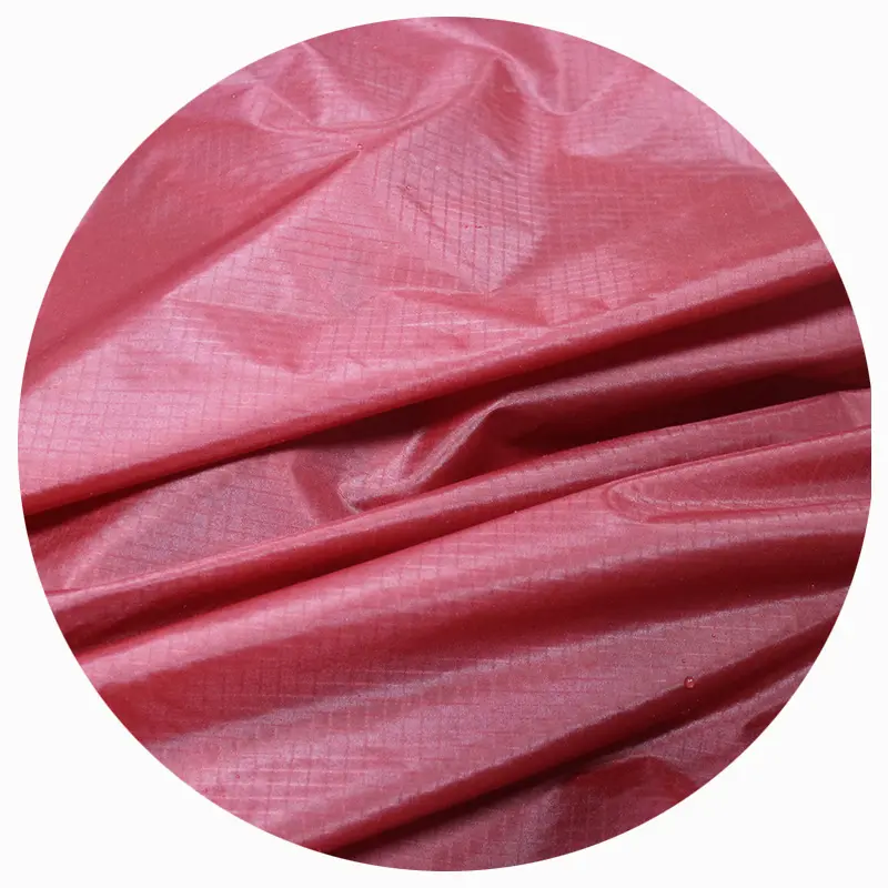 Tissu de tente 100% nylon 300T 0.5cm tissu nylon ripstop double ligne revêtement en silicone pu pour veste imperméable